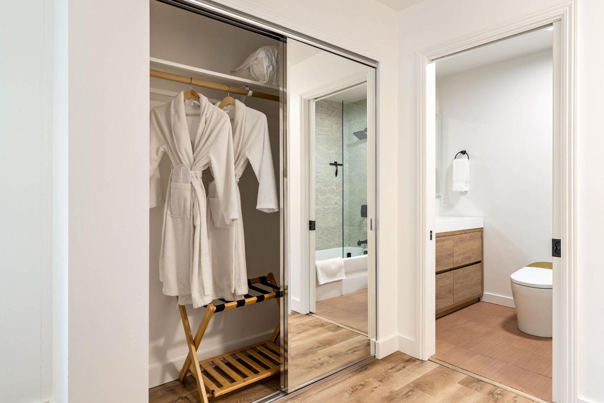 Serene Oasis Sauna And Cinema Пасо Роблес Екстериор снимка